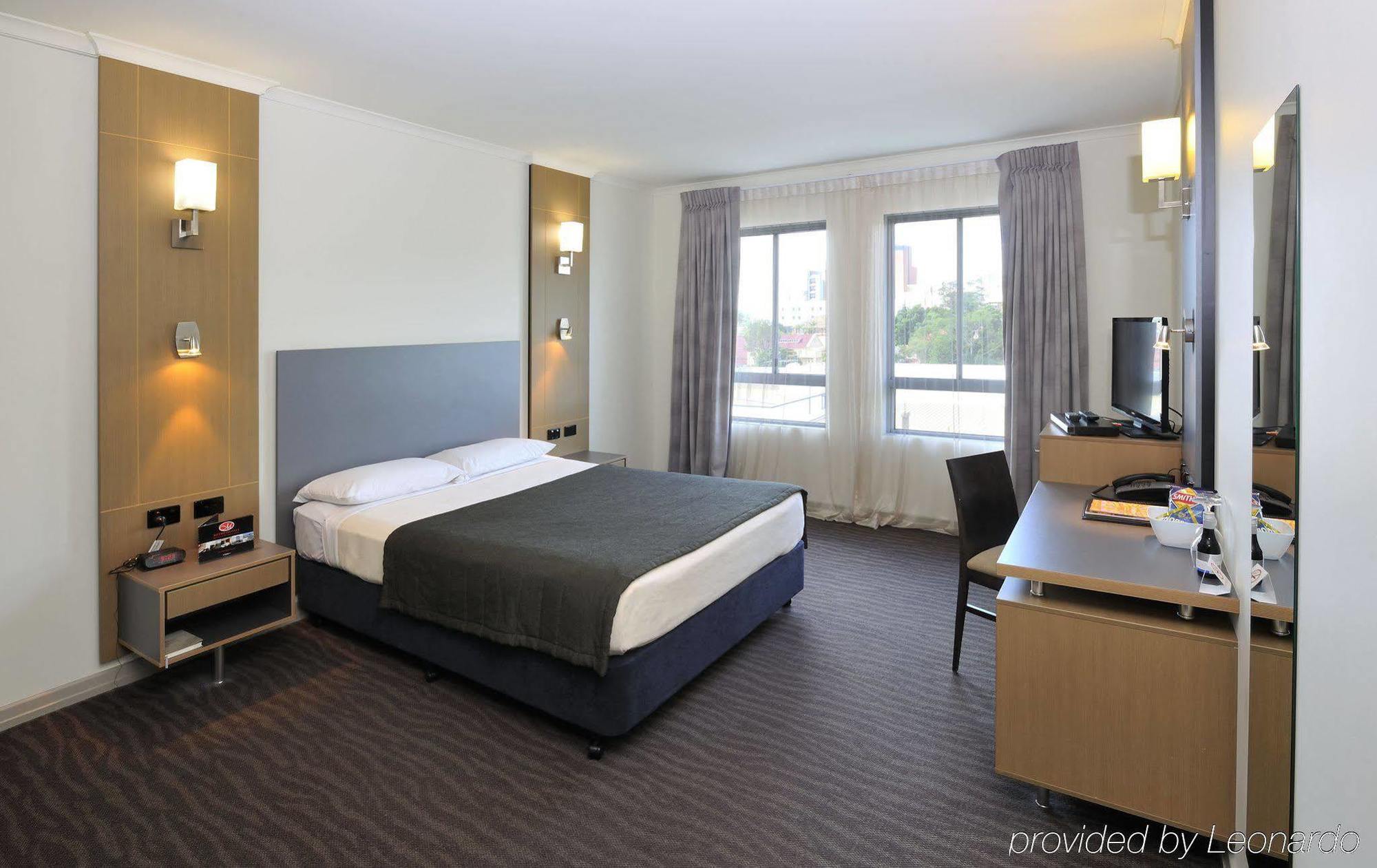Metro Hotel Ipswich International Esterno foto